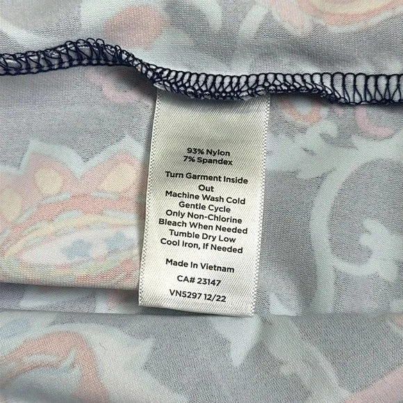 Talbots Petites Women's Size P Effortless Jersey Shift Dress in Stitched Floral - Picture 7 of 10